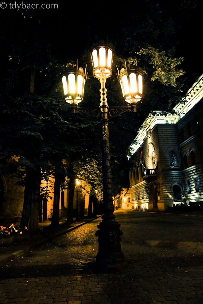 Riga bei Nacht